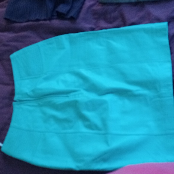 Turquoise genuine leather skirt. - Picture 3 of 3